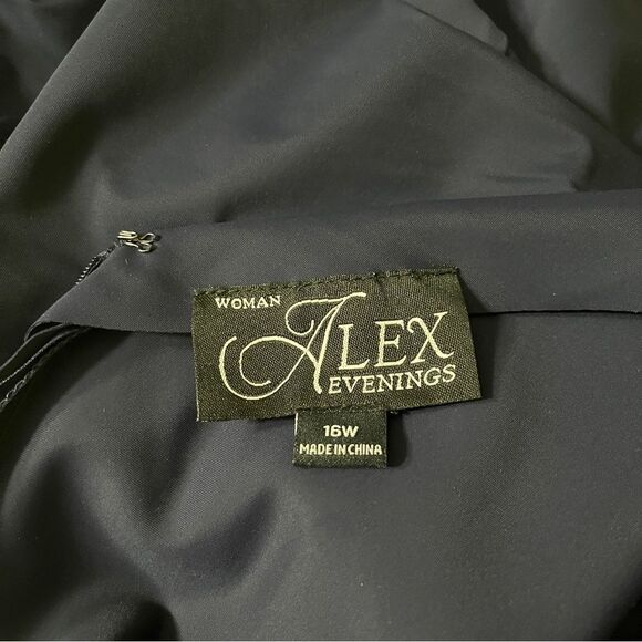 Alex Evenings / Sheath Compression Cocktail Dress - Picture 10 of 11